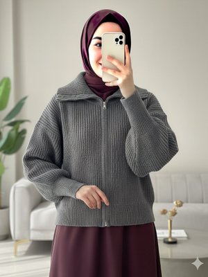 Füme Yarım Boğazlı Fermuarlı Triko Hırka Füme Yarım Boğazlı Fermuarlı Triko Hırka