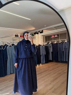 Lacivert Süet Kumaş Kapüşonlu Etek Sweatshirt İkili Takım Lacivert Süet Kumaş Kapüşonlu Etek Sweatshirt İkili Takım