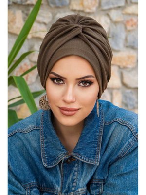 Açık Burgu Detaylı Bone