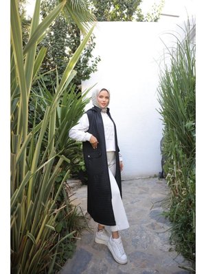 Siyah Kapüşonlu Fermuarlı Kolsuz Önden Cepli Kapitone Uzun Yelek 46)