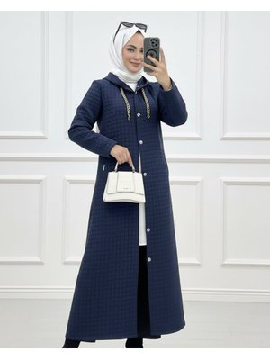 Laci Yakası Zincir Detaylı Uzun Kapitone Kaban