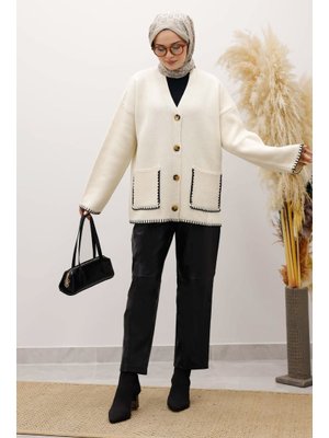 Krem Çoban Dikişli Cepli Triko Hırka