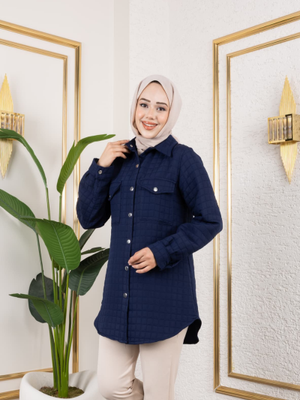 Cep Detaylı Kapitone Kumaş Çıtçıtlı Lacivert Tunik Cep Detaylı Kapitone Kumaş Çıtçıtlı Lacivert Tunik