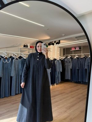 Siyah Düğmeli Arkası A Pile Büyük Cepli Denim Kot Elbise Siyah Düğmeli Arkası A Pile Büyük Cepli Denim Kot Elbise