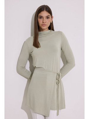 Yeşil Dökümlü Bağlama Detaylı Bluz Pastel