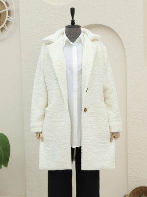 Ekru Düğmeli Astarlı Önden Cepli Peluş Kaban