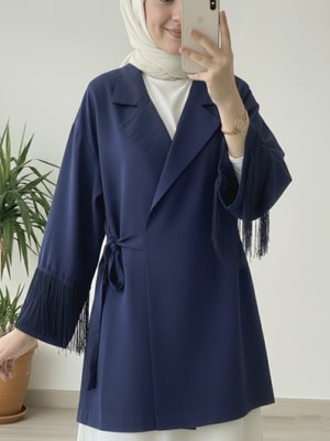 Laci Önü Bağlamalı Kolu Püskül Detaylı Kimono Ceket