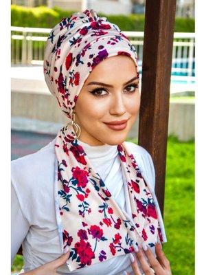 Çiçek Desenli Atkılı Bone