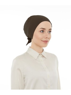 Dikişli Düz Penye Bağlamalı Bone Koyu Kahve Dikişli Düz Penye Bağlamalı Bone Koyu Kahve