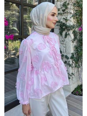 Pembe Bağlamalı Çiçek Detaylı Bluz