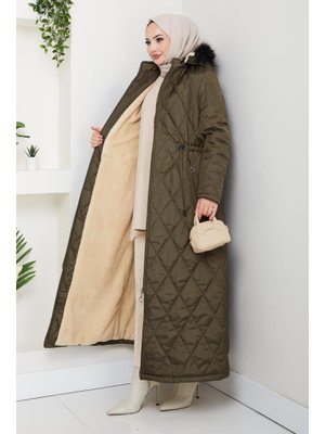 Uzun İçi Kürklü Kapişonlu Haki Kapitone Mont