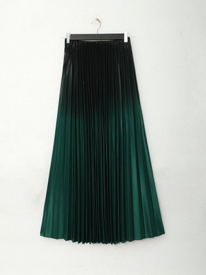 Zümrüt Degrade Renk Geçişli Pliiseli Laklı Etek