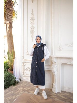 Lacivert Kapüşonlu Çıtçıtlı Kolsuz Cepli Uzun Kapitone Yelek 46)