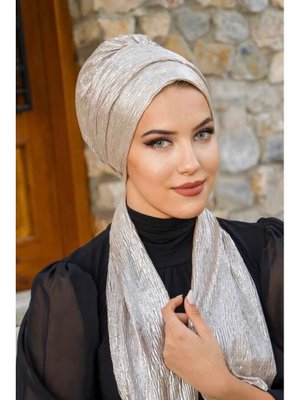 Gold Piliseli Abiye Atkılı Bone