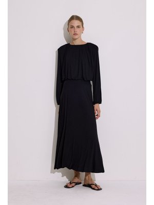 Siyah Dökümlü Balon Form Bluz