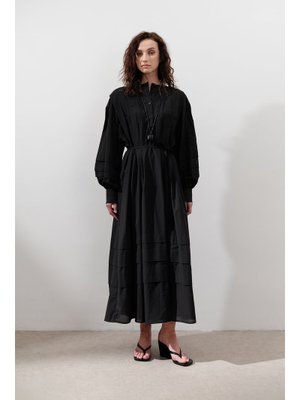 Siyah Nervürlü Geniş Elbise Siyah Nervürlü Geniş Elbise