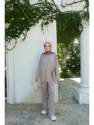 Gri Yandan Bağlamalı Takım Gri Yandan Bağlamalı Takım