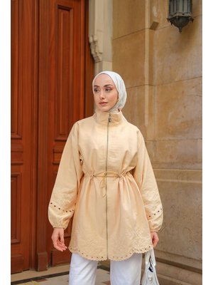 Sarı Nakış Detaylı Ceket Sarı Nakış Detaylı Ceket