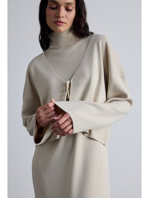 Bej Bağcıklı Triko Hırka Bej Bağcıklı Triko Hırka