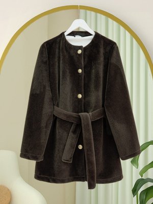 K. Kahve Düğmeli Beli Bağlamalı Kürklü Ceket K. Kahve Düğmeli Beli Bağlamalı Kürklü Ceket