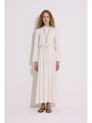 Dökümlü Uzun Kol Elbise İnci Dökümlü Uzun Kol Elbise İnci