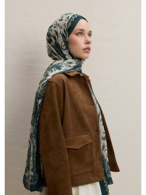 Yeşil Laura Desen İpek Krep Şal Koyu