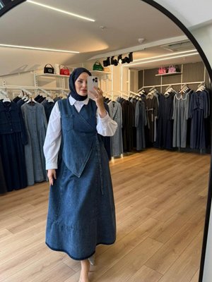 Lacivert Asimetrik Yelekli Yandan Kuşaklı Denim İkili Takım