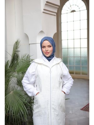 Krem Kapüşonlu Fermuarlı Kolsuz Cepli Kapitone Yelek 46)