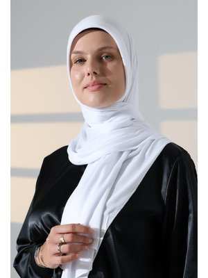 Beyaz Hazır Pratik Geçmeli Likralı Penye Şal Beyaz Hazır Pratik Geçmeli Likralı Penye Şal