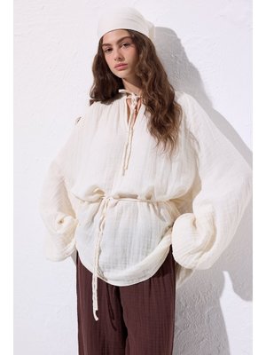 Bej Müslin Bağlamalı Bluz