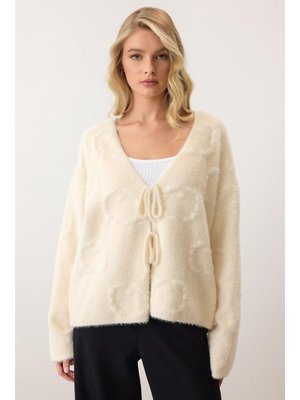 Ekru Önden Bağlamalı Soft Triko Hırka