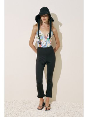 Siyah Flare Paça Tesettür Mayo Pantolon Siyah Flare Paça Tesettür Mayo Pantolon