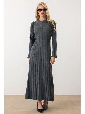 Gri E Bisiklet Yaka Kalın Fitilli Uzun Triko Elbise