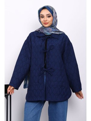 Lacivert Yakalı Çift Cepli Kapitone Ceket