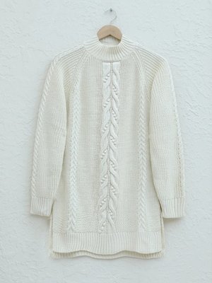 Krem Saç Örgülü Ponponlu Triko Tunik Krem Saç Örgülü Ponponlu Triko Tunik