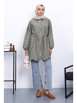 Haki Bel Lastikli Nakış Detaylı Trenç Haki Bel Lastikli Nakış Detaylı Trenç