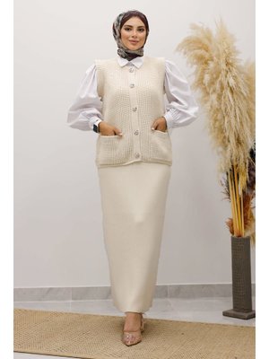 Bej Düğmeli Triko Süveter