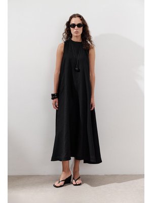 Siyah Keten Büzgülü Geniş Elbise Siyah Keten Büzgülü Geniş Elbise