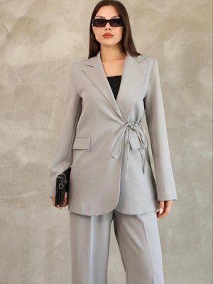 Gri Blazer Yandan Bağlamalı Şık Ve Rahat Ceket