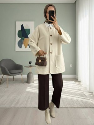 Bej Çift Cepli Önü Düğmeli Kaşe Ceket