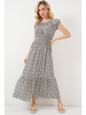 Siyah Yakası Büzgü Detaylı Elbise