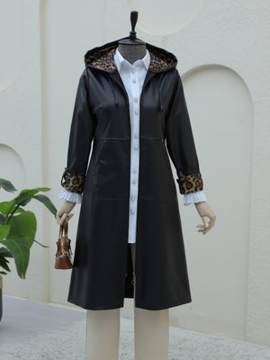 Siyah Fermuarlı Kolu Katlamalı Deri Kap