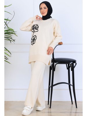 Taş Rengi Nakış İşleme Detaylı Triko Takım