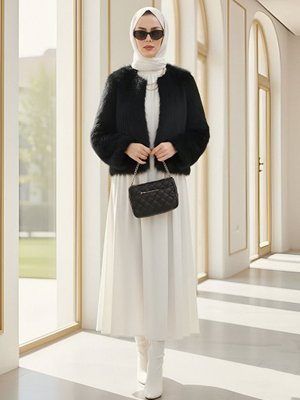 Siyah İçi Astarlı Kürklü Kaban