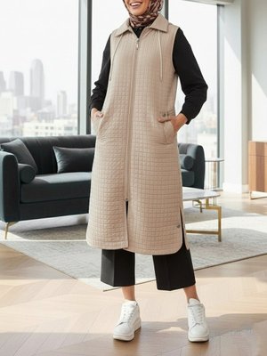 Taş Fermuarlı Kapüşonlu Cepli Uzun Kapitone Yelek