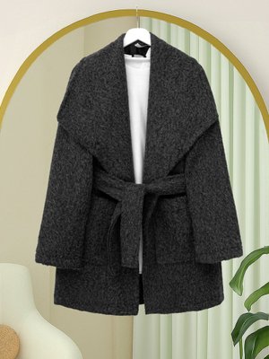 Siyah Geniş Yakalı Beli Kemerli Cepli Kaşe Kaban