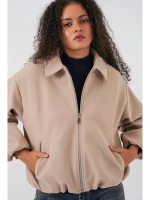 Bej Büzgülü Oversize Kaşe Ceket Bej Büzgülü Oversize Kaşe Ceket