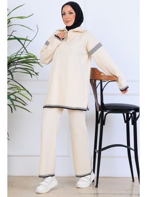 Taş Rengi Yakası Fermuarlı Şerit Detay Triko Takım
