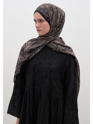 Siyah Slyvıe Desen Şal Siyah Slyvıe Desen Şal
