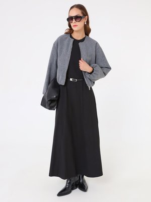 Gri Balon Kollu Fermuarlı Kısa Kaban Gri Balon Kollu Fermuarlı Kısa Kaban